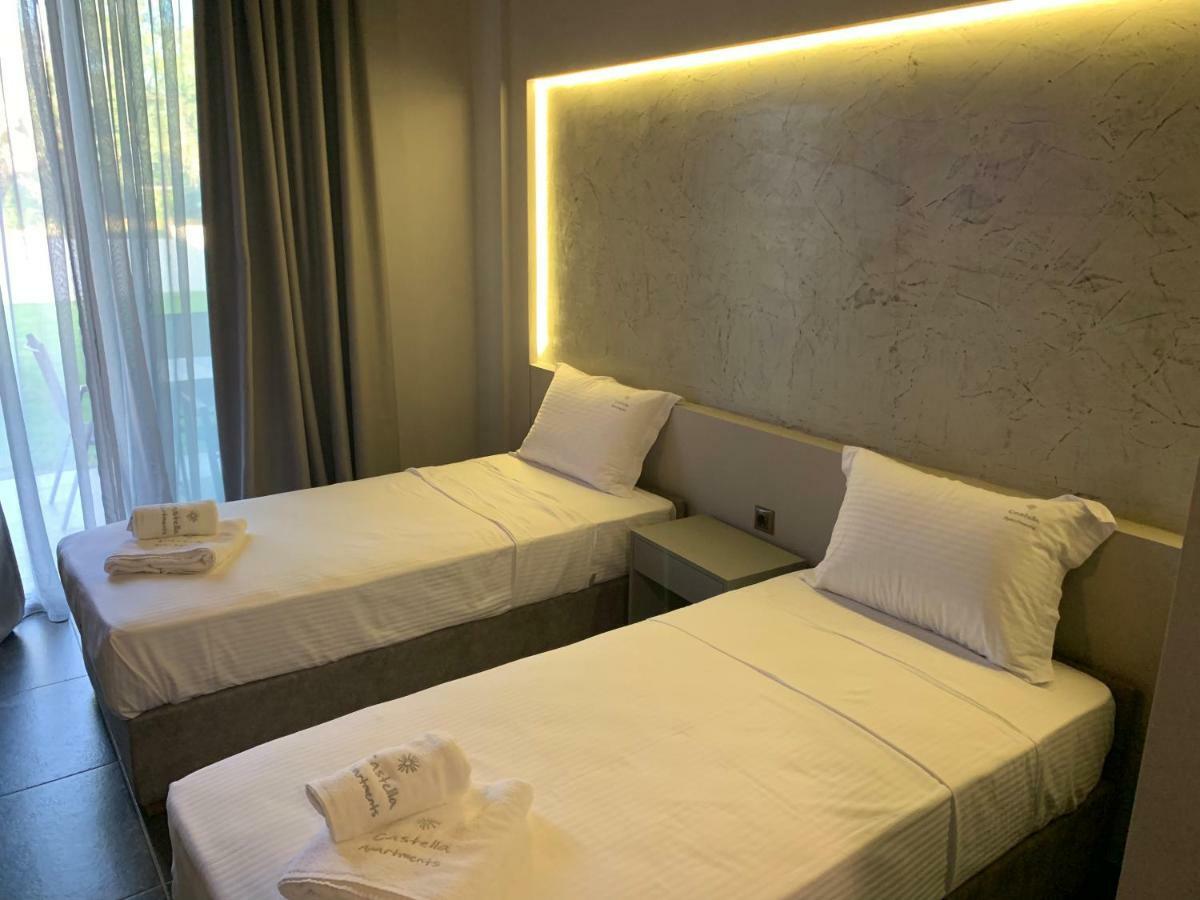 Castella Apartments วูร์วูรู ภายนอก รูปภาพ